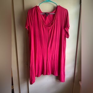 Pink XL T Shirt with Shark bite bottom
